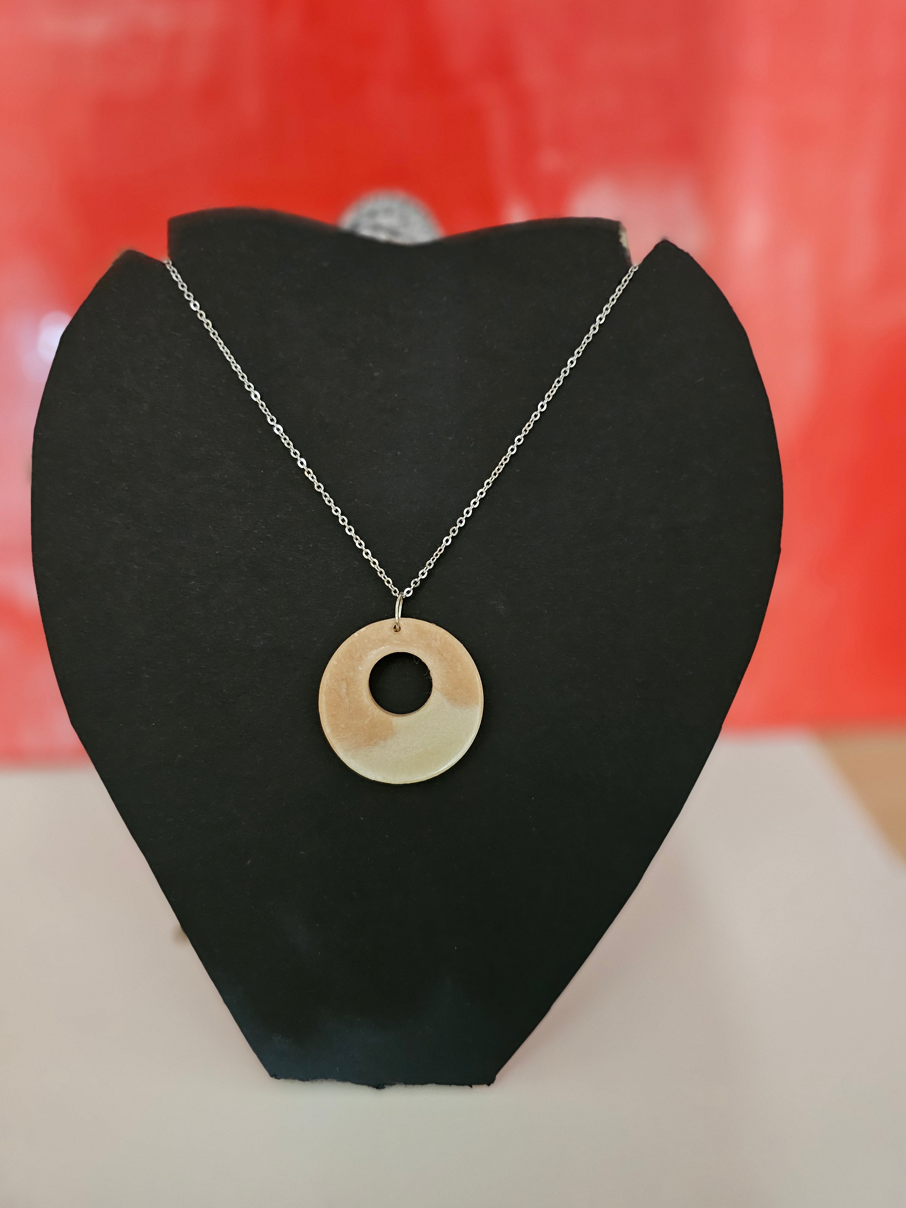 circular resin pendent and chain