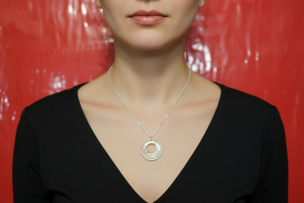 circular resin pendent and chain