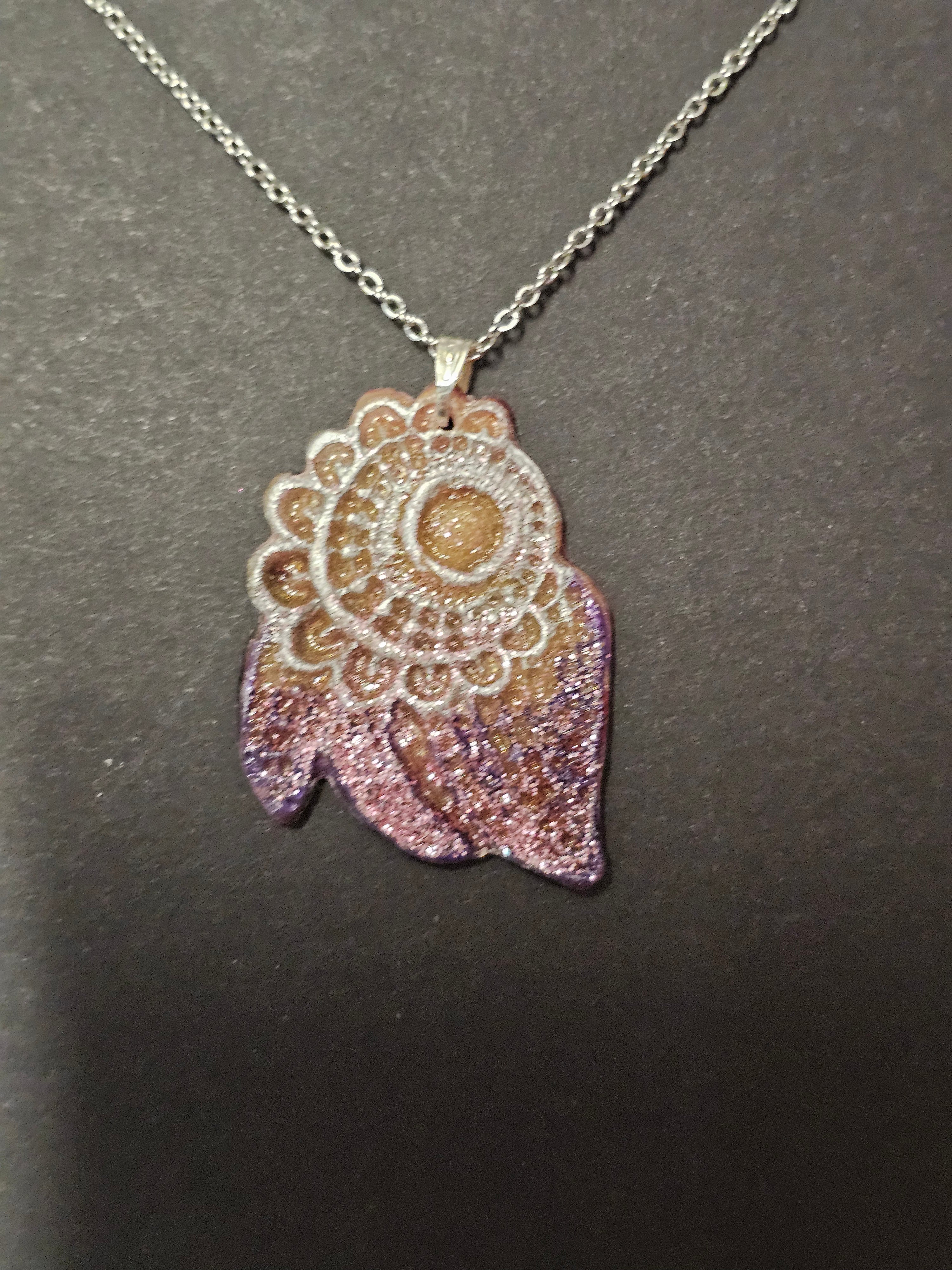 unique shape resin pendent