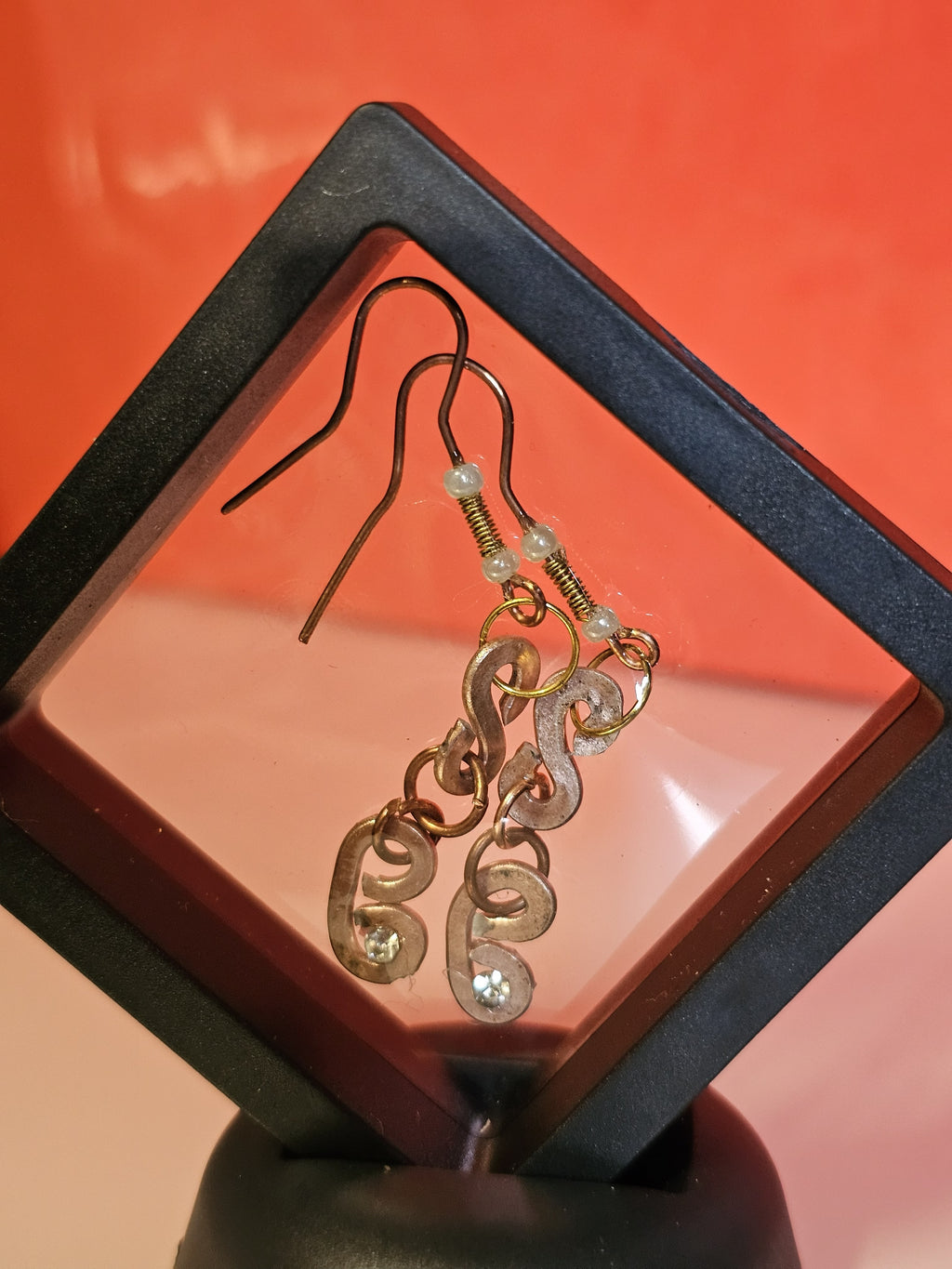 s shapes dangle earrings