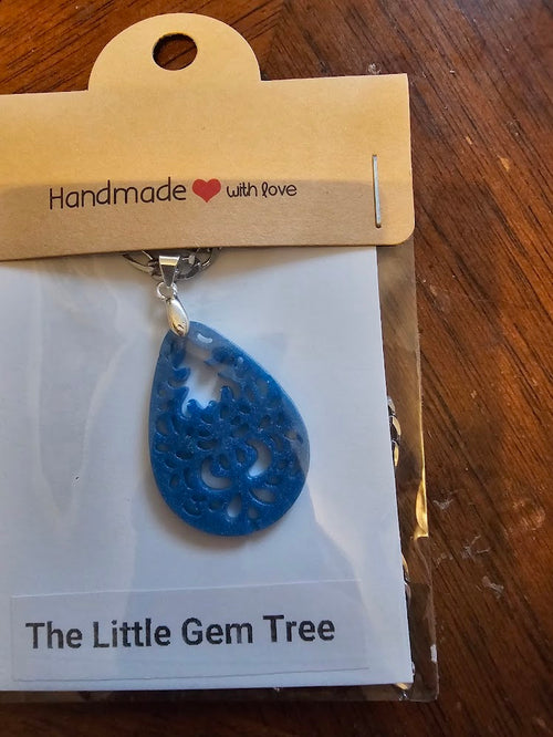 blue pattern tear drop pendent and chain