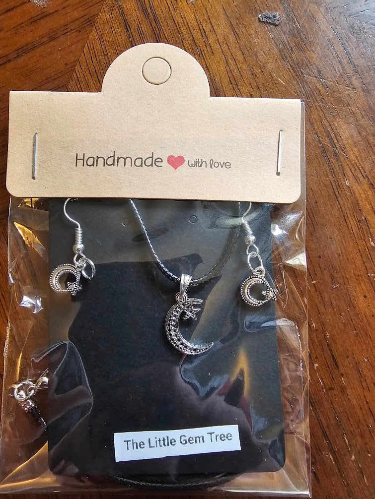 moon and star pendent and earrings