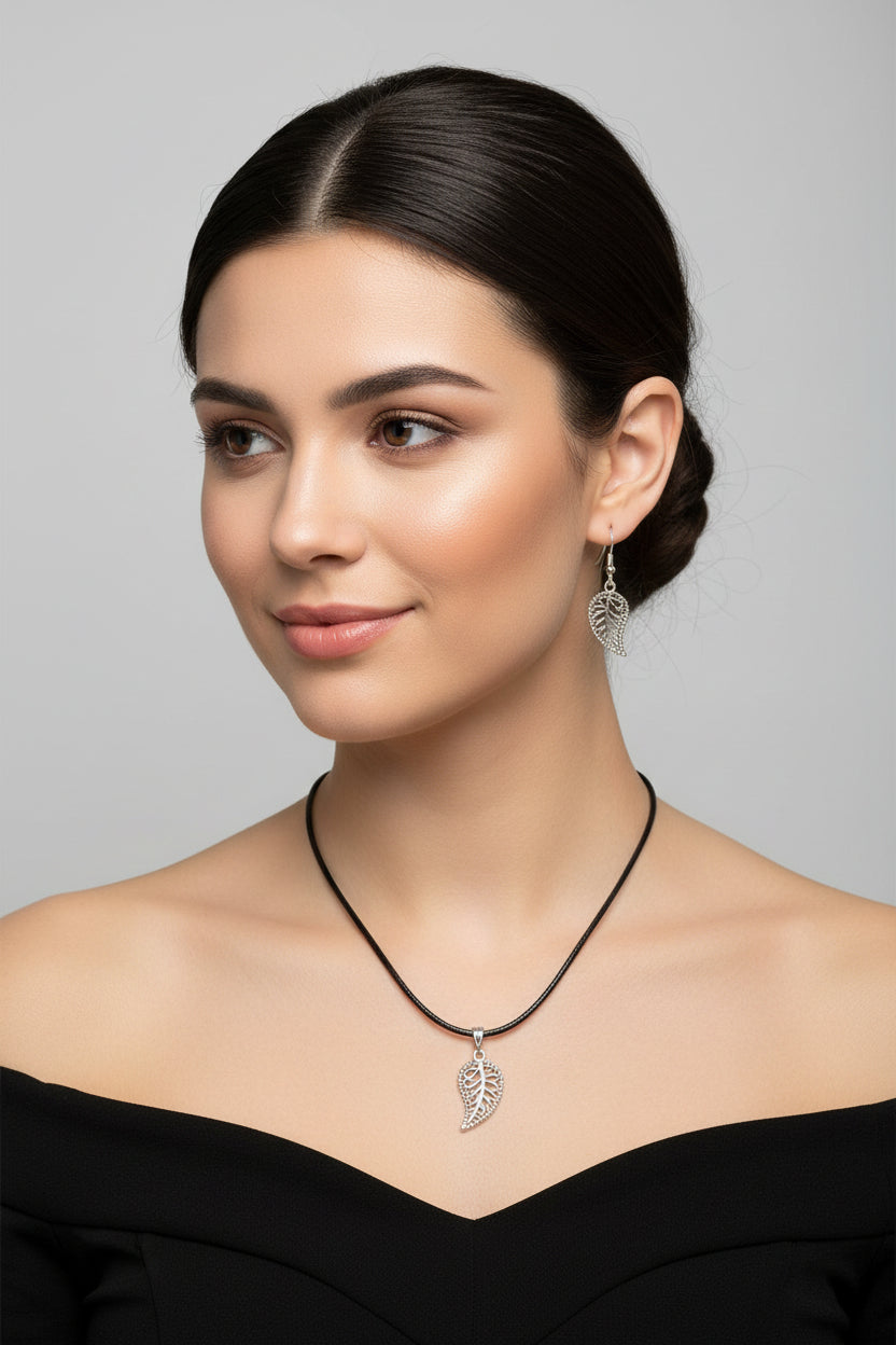silver leaf pendent set