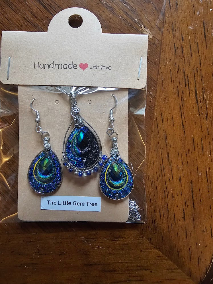 peacock pendent and earing set