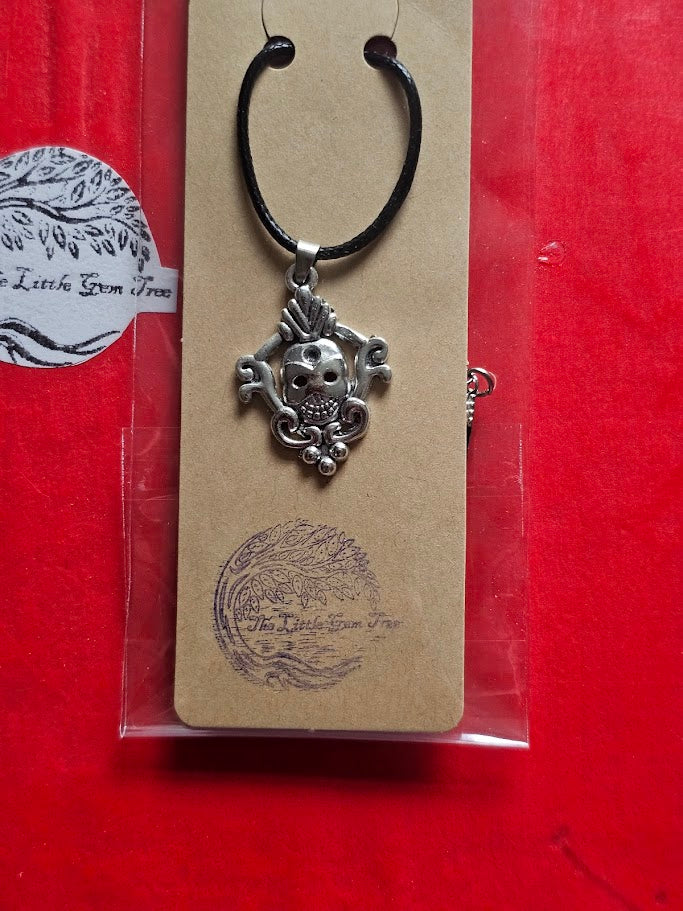 silver masked skull design pendent
