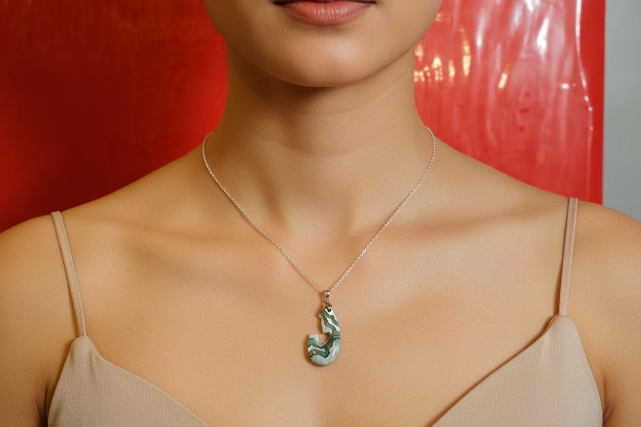 wave pendent and chain